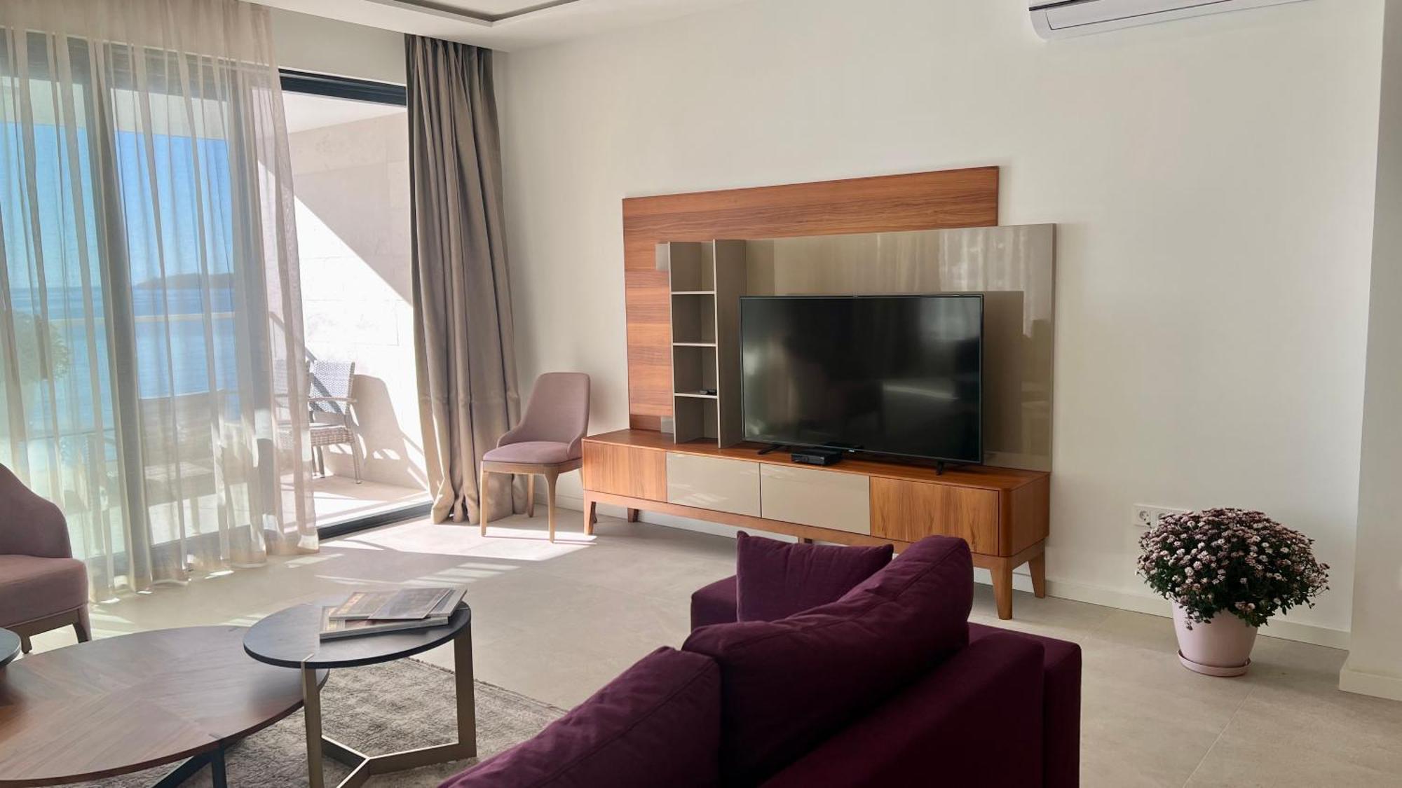 Sunraf Luxe * Budva