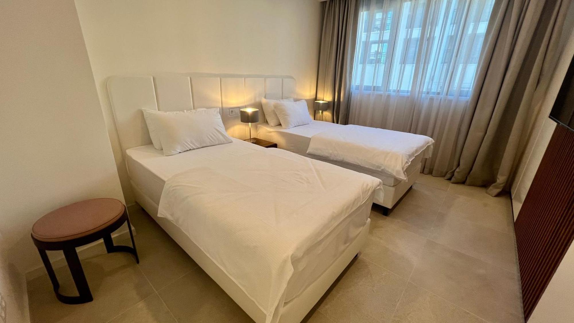 Sunraf Luxe Aparthotel *
