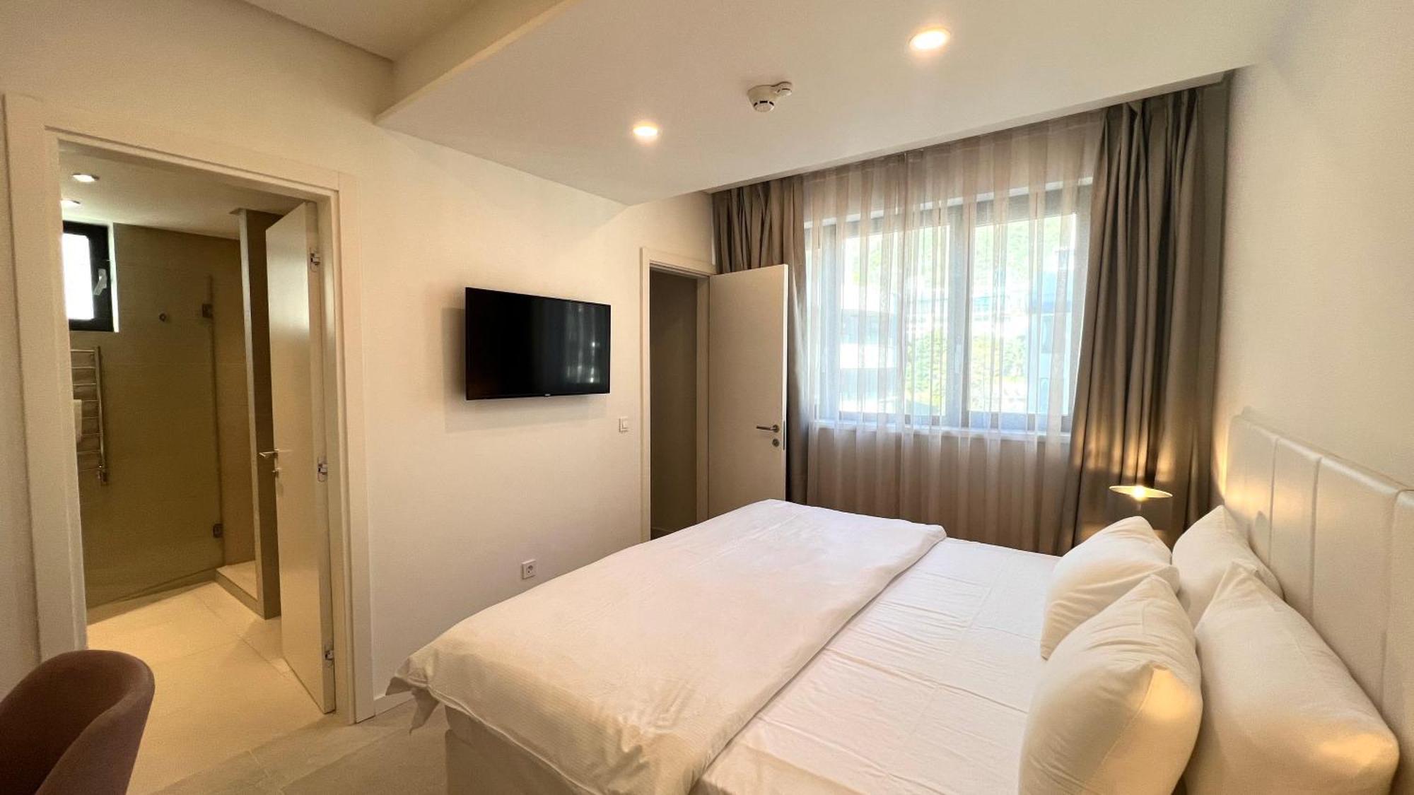 Sunraf Luxe Aparthotel