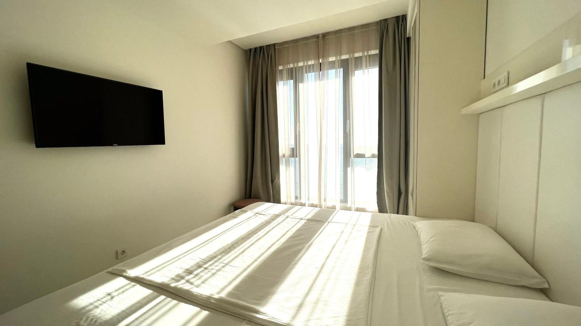 Sunraf Luxe Budva